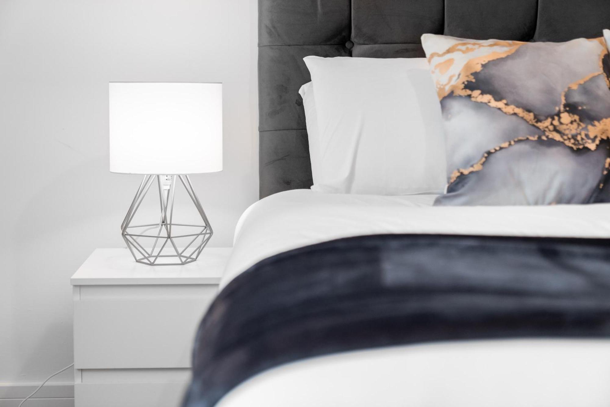 Stylish 2 Bedroom Apartment - Balcony - Secure Parking - Top Rated - 5Mc Birmingham Exteriér fotografie