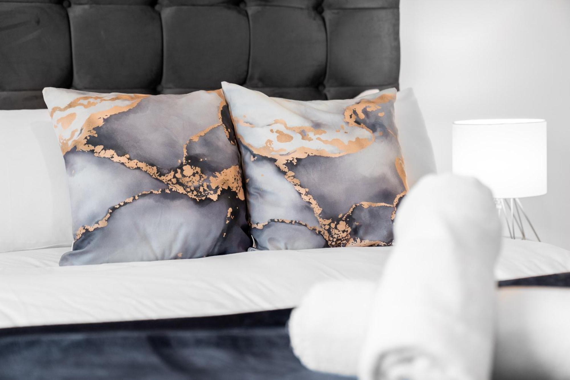 Stylish 2 Bedroom Apartment - Balcony - Secure Parking - Top Rated - 5Mc Birmingham Exteriér fotografie
